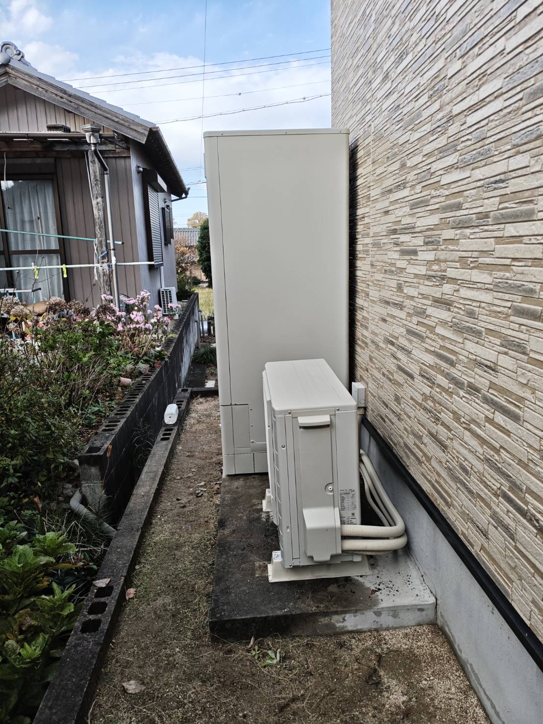 東京都世田谷区お客様 交換前エコキュート