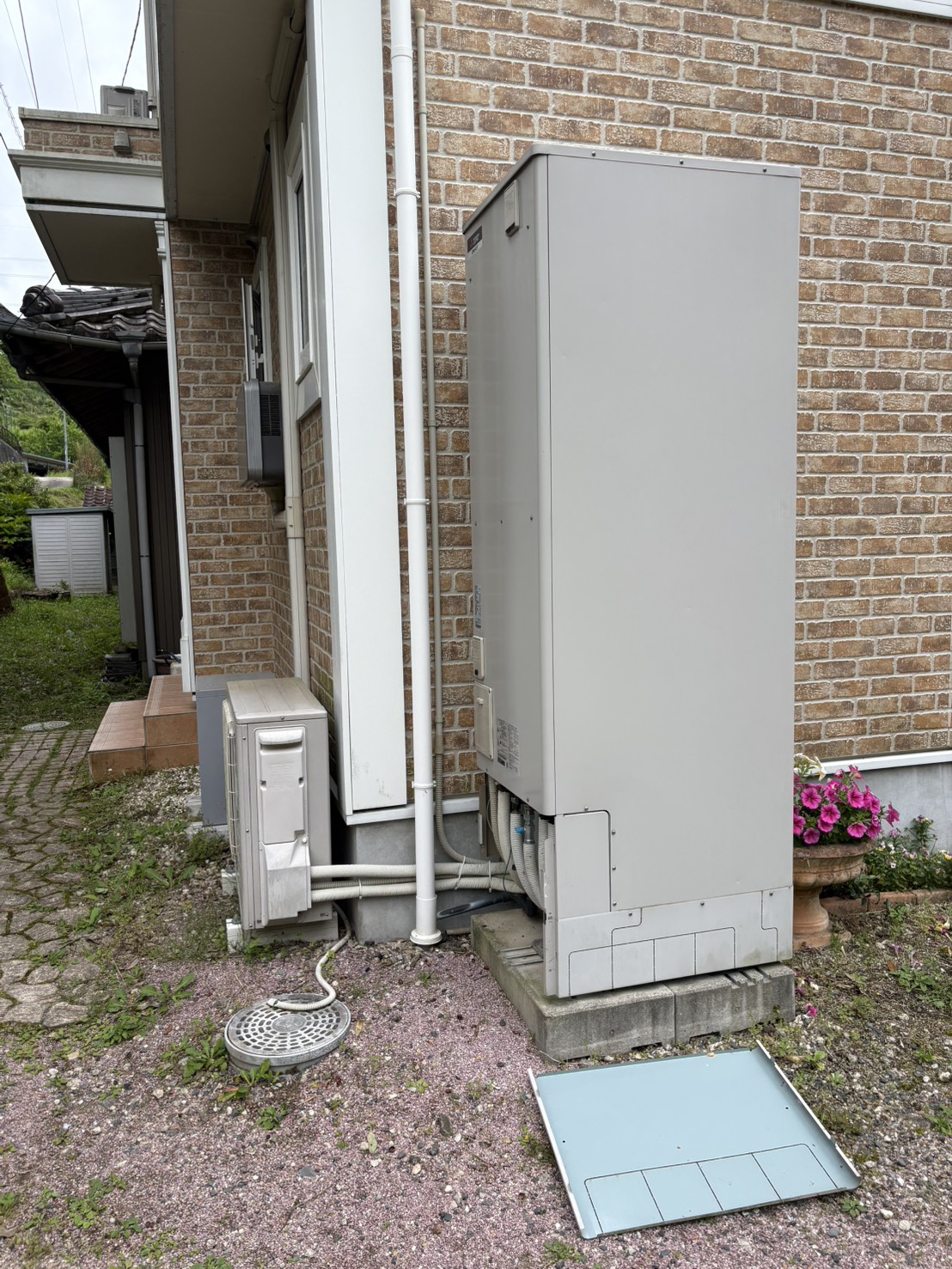 愛知県岡崎市お客様 交換前エコキュート