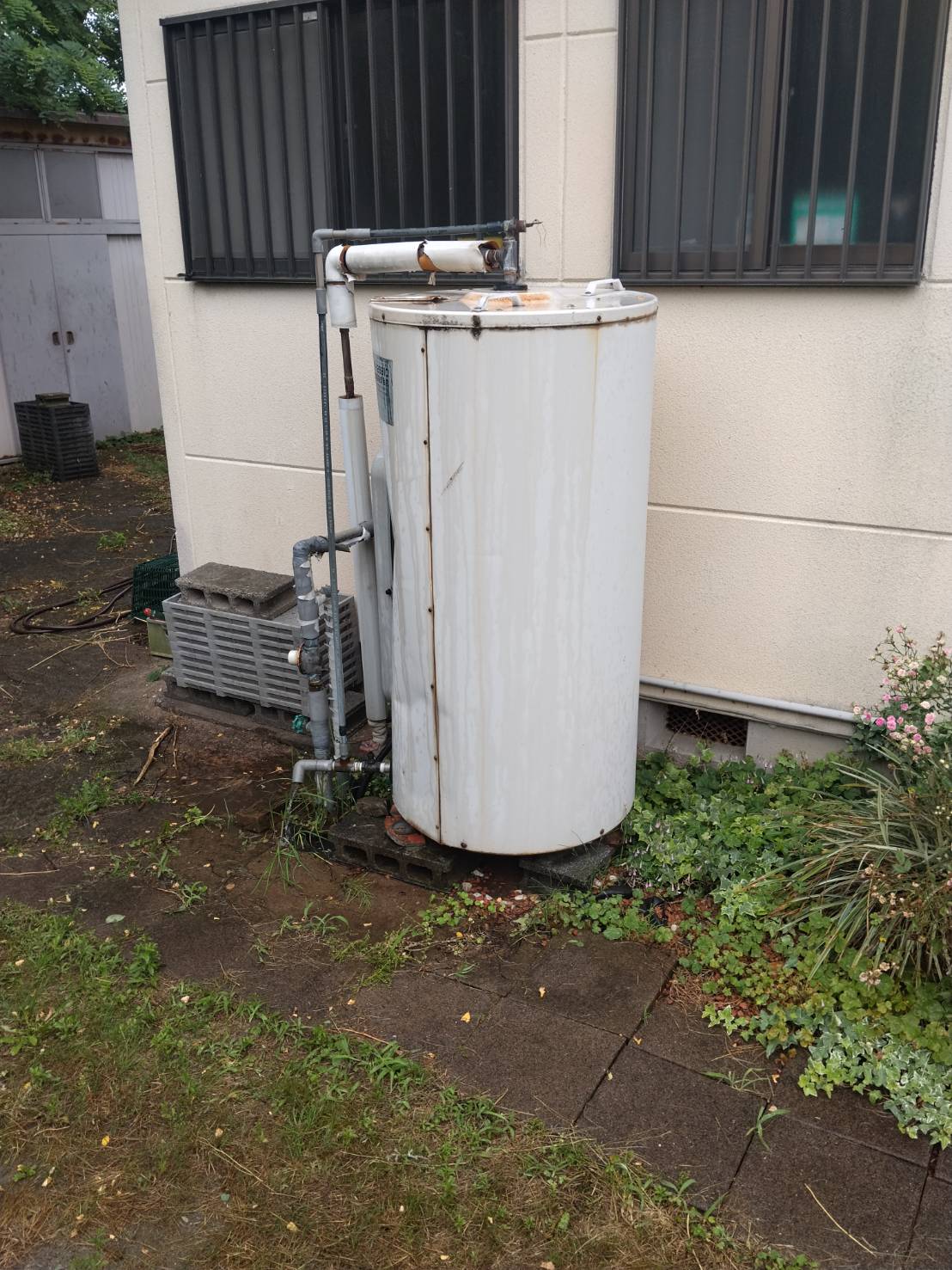 愛知県稲沢市お客様 交換前エコキュート