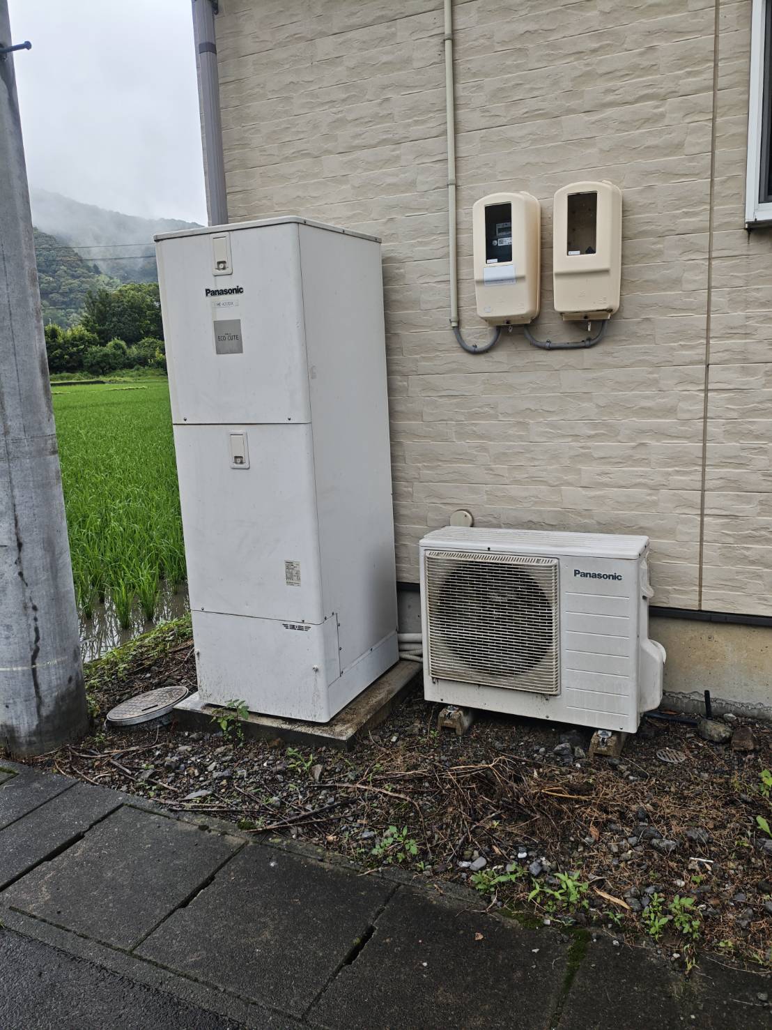 静岡県藤枝市お客様 交換前エコキュート